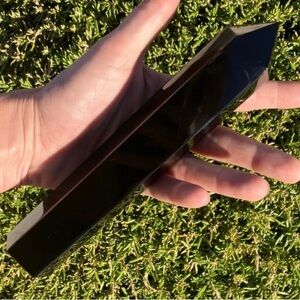 Large Obsidian Tower Point
